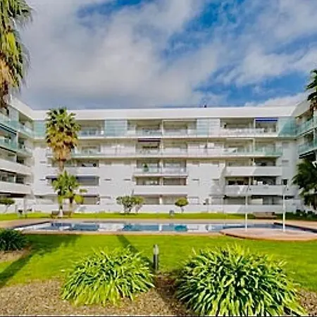 Apartment Porto Marina 4 Pers Avec Piscine Commune *