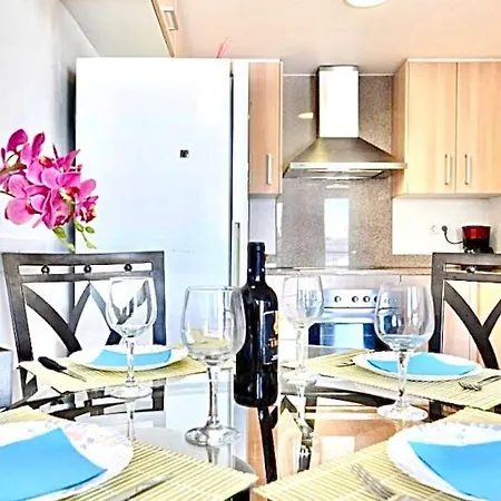 Appartement Porto Marina 4 Pers Avec Piscine Commune *